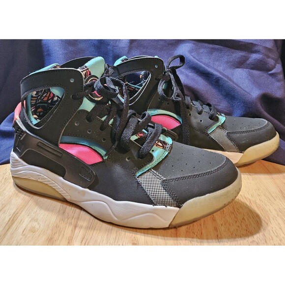 Nike Kids Sneakers Black and Pink - Picture 2 of 7